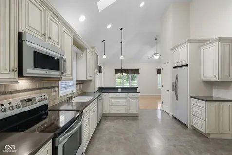 2430 Crossfields Court Carmel IN 46032