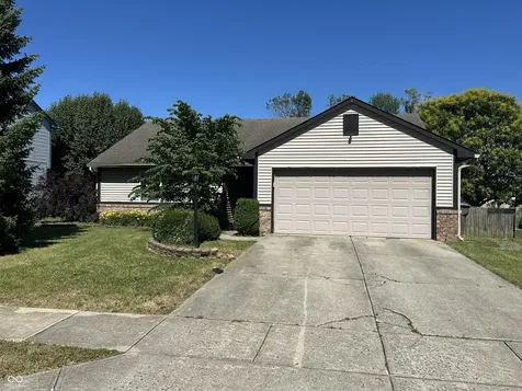 4015 Sungate Court Indianapolis IN 46239