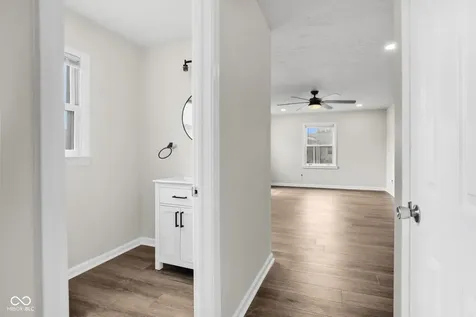 5369 Wiley Avenue Indianapolis IN 46226