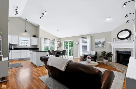 6517 Sussex Drive Zionsville IN 46077
