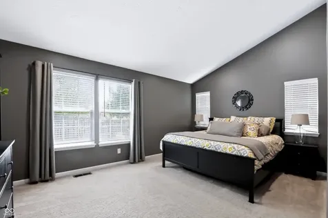6517 Sussex Drive Zionsville IN 46077