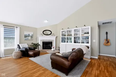 6517 Sussex Drive Zionsville IN 46077