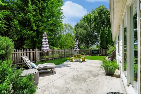 6517 Sussex Drive Zionsville IN 46077