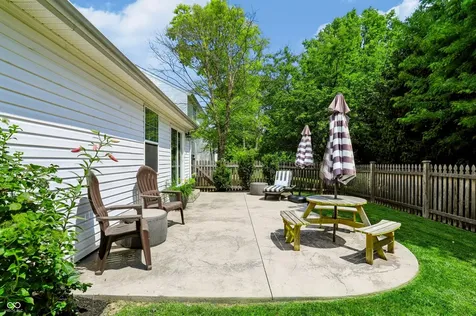 6517 Sussex Drive Zionsville IN 46077