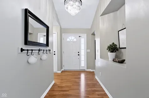 6517 Sussex Drive Zionsville IN 46077