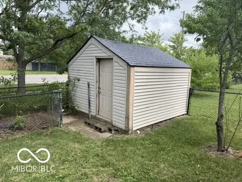 8107 Southern Trails Place Indianapolis IN 46237