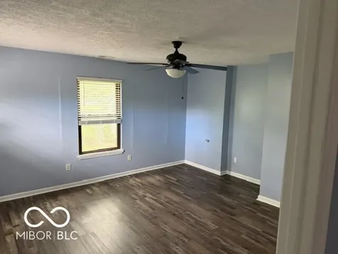 8107 Southern Trails Place Indianapolis IN 46237