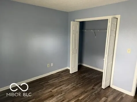 8107 Southern Trails Place Indianapolis IN 46237
