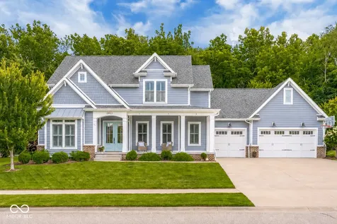 2013 Deer Creek Circle Columbus IN 47201