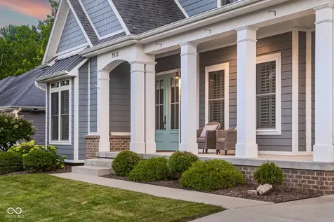 2013 Deer Creek Circle Columbus IN 47201