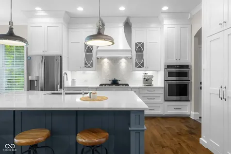 2013 Deer Creek Circle Columbus IN 47201