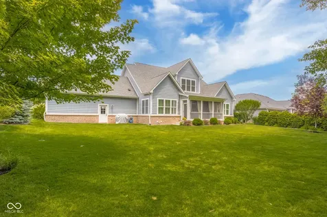 2013 Deer Creek Circle Columbus IN 47201