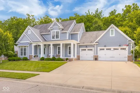 2013 Deer Creek Circle Columbus IN 47201