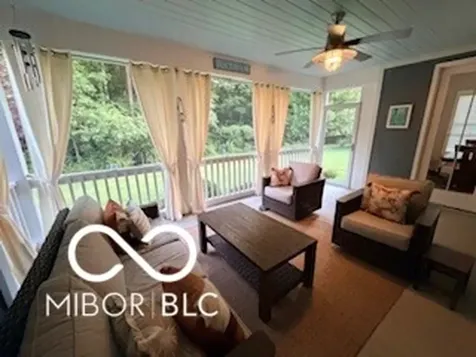 2013 Deer Creek Circle Columbus IN 47201