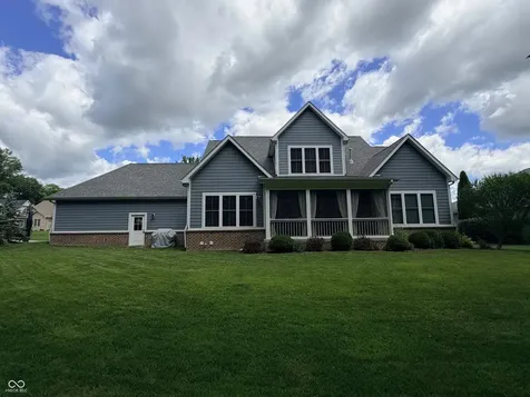 2013 Deer Creek Circle Columbus IN 47201