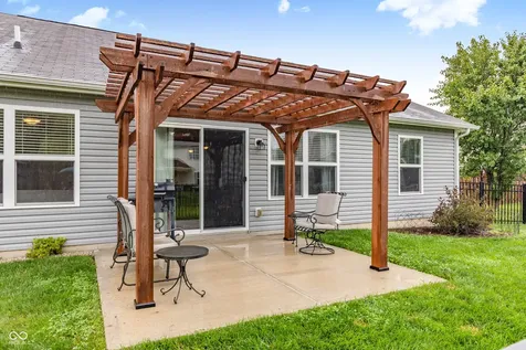 162 Sawdust Trail Greenfield IN 46140