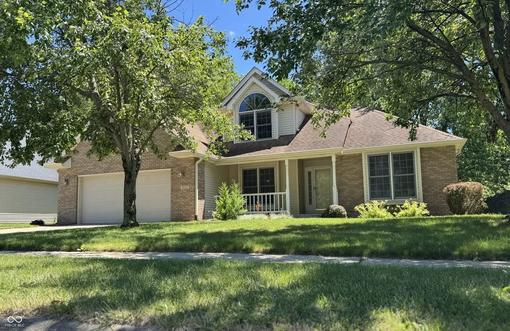 2055 Pinewood Drive Columbus IN 47203