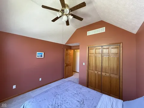 2055 Pinewood Drive Columbus IN 47203