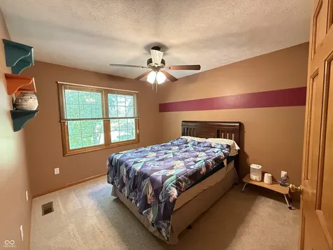 2055 Pinewood Drive Columbus IN 47203