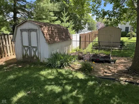 2055 Pinewood Drive Columbus IN 47203