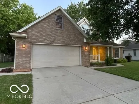 2055 Pinewood Drive Columbus IN 47203