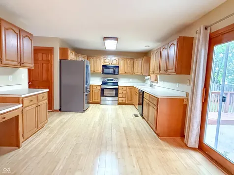 2055 Pinewood Drive Columbus IN 47203