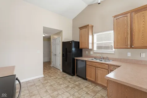 6395 Avalon Boulevard Avon IN 46123