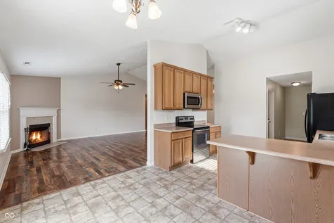 6395 Avalon Boulevard Avon IN 46123
