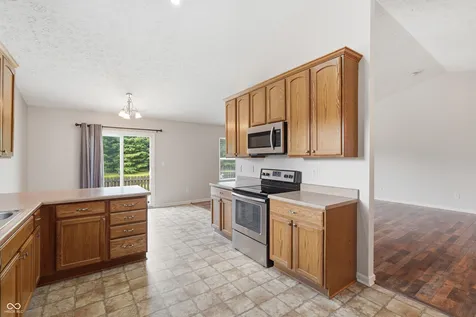 6395 Avalon Boulevard Avon IN 46123