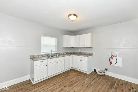 22 S Belleview Place Indianapolis IN 46222