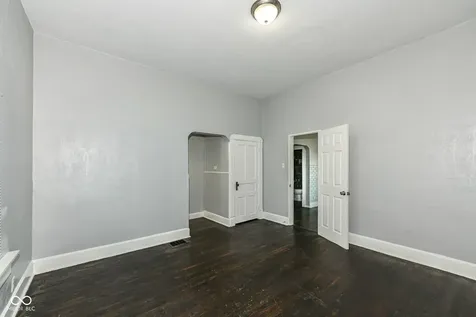 22 S Belleview Place Indianapolis IN 46222