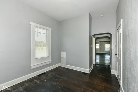 22 S Belleview Place Indianapolis IN 46222
