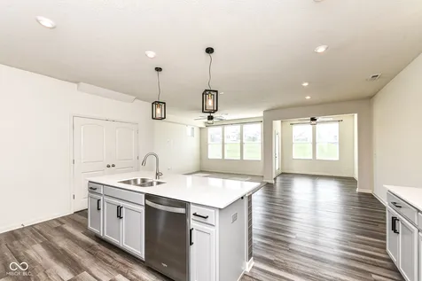 13445 Dewpoint Lane Fishers IN 46037