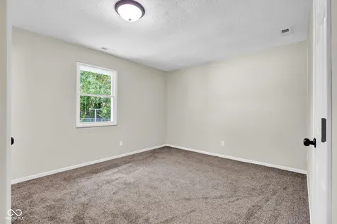 1413 Brookside Drive Columbus IN 47201
