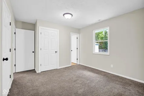 1413 Brookside Drive Columbus IN 47201