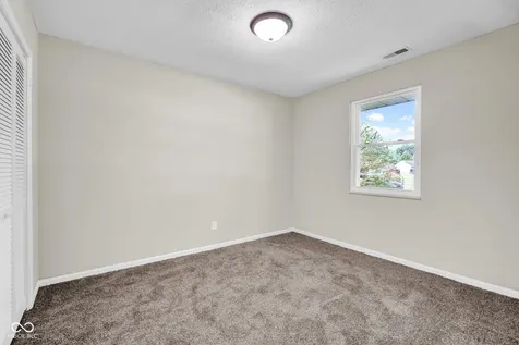 1413 Brookside Drive Columbus IN 47201