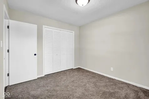 1413 Brookside Drive Columbus IN 47201