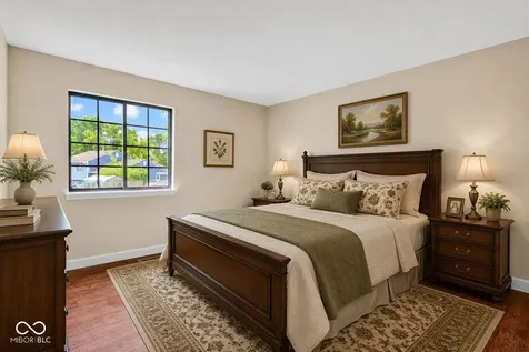 1483 Bridle Way Columbus IN 47201