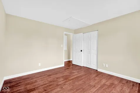 1483 Bridle Way Columbus IN 47201