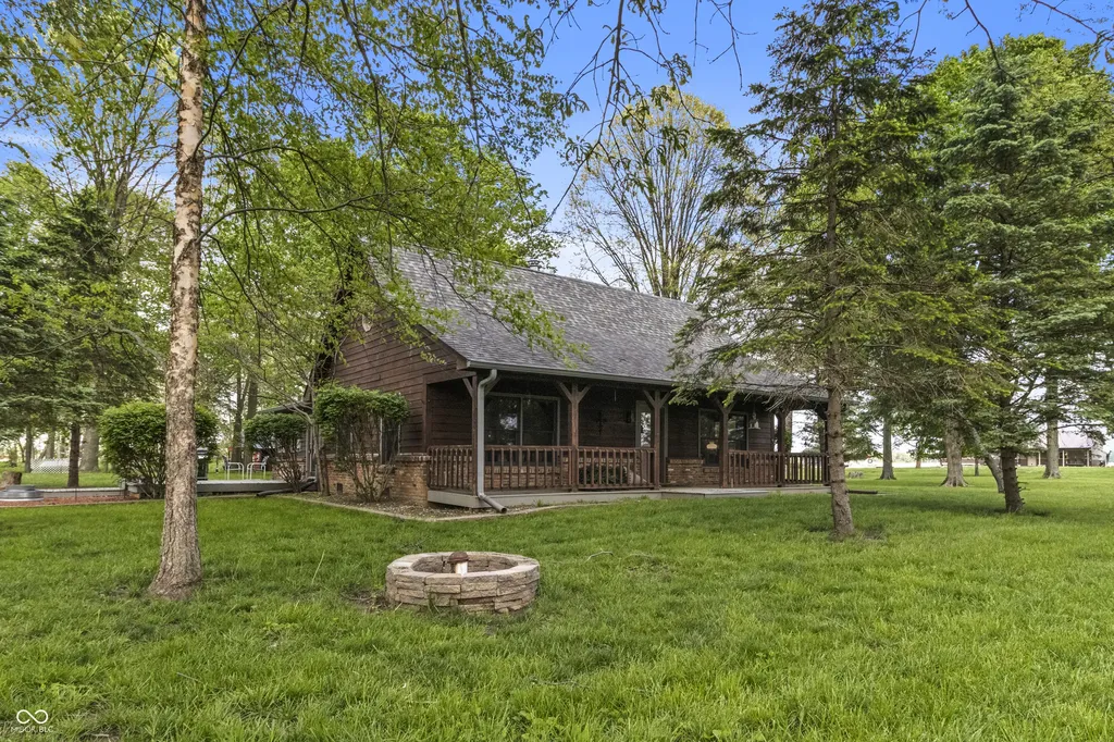 3594 W County Road 600 S Clayton IN 46118