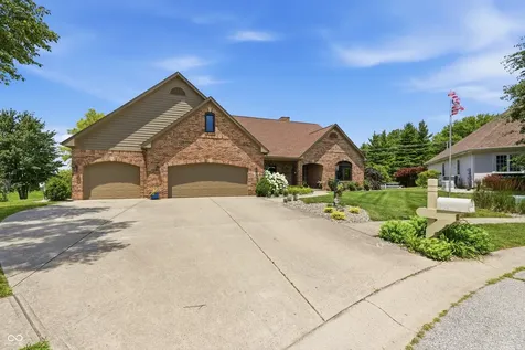 2496 Turf Way Shelbyville IN 46176