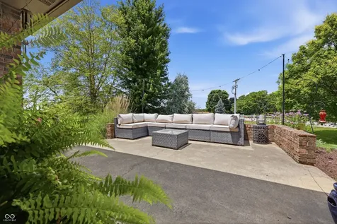 2496 Turf Way Shelbyville IN 46176