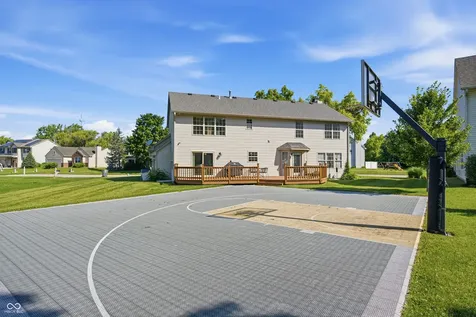 4513 Lost Tree Drive Indianapolis IN 46268