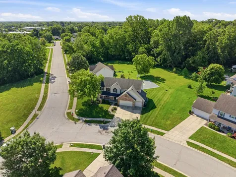 4513 Lost Tree Drive Indianapolis IN 46268