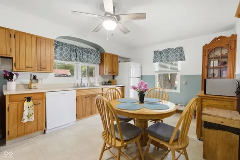 1124 Indianapolis Avenue Lebanon IN 46052
