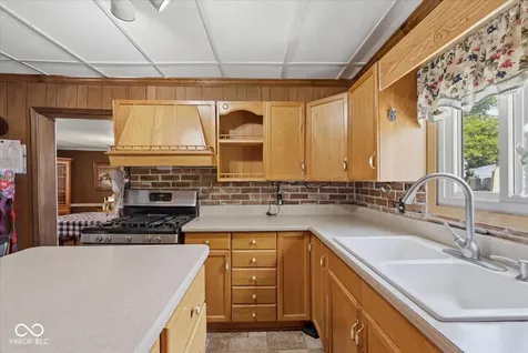 326 W Taylor Street Shelbyville IN 46176