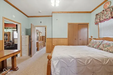 326 W Taylor Street Shelbyville IN 46176