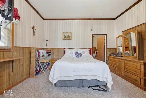 326 W Taylor Street Shelbyville IN 46176