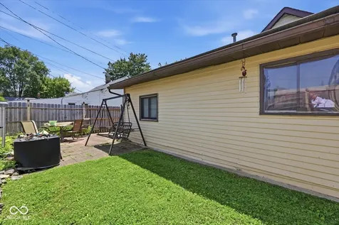 326 W Taylor Street Shelbyville IN 46176