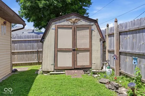 326 W Taylor Street Shelbyville IN 46176